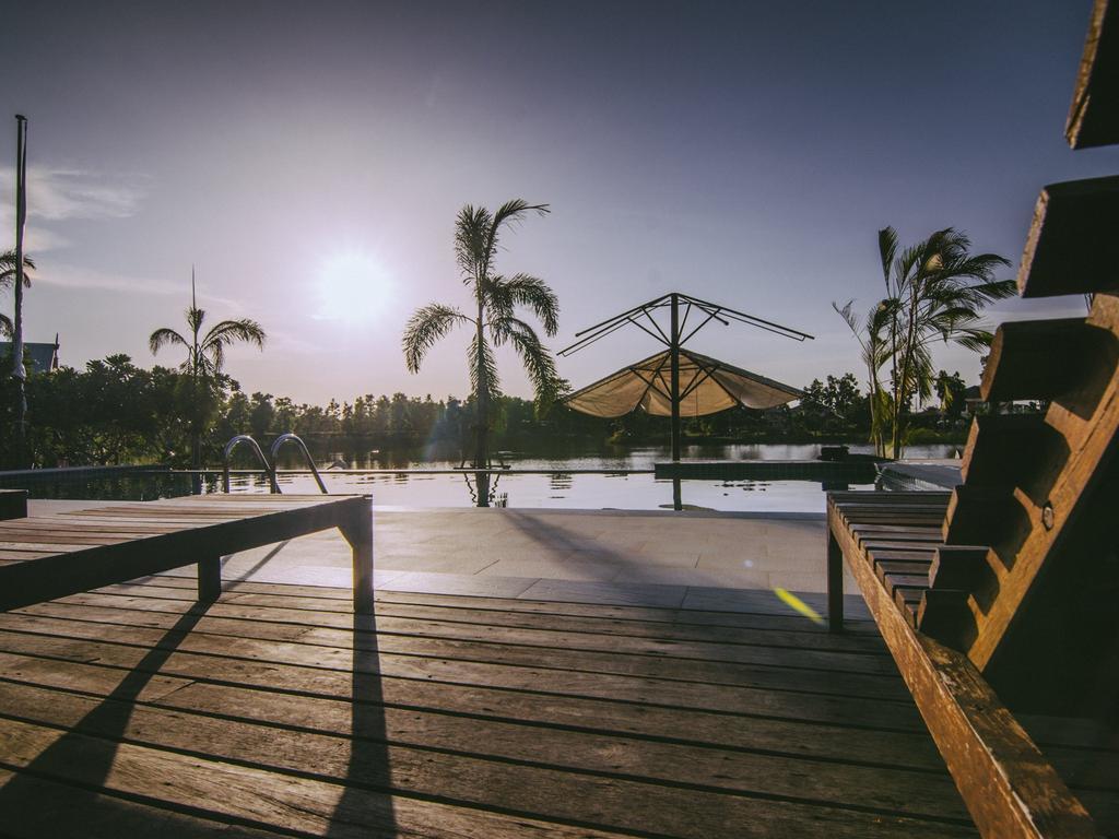 אודון תאני Tanita Lagoon Resort מראה חיצוני תמונה